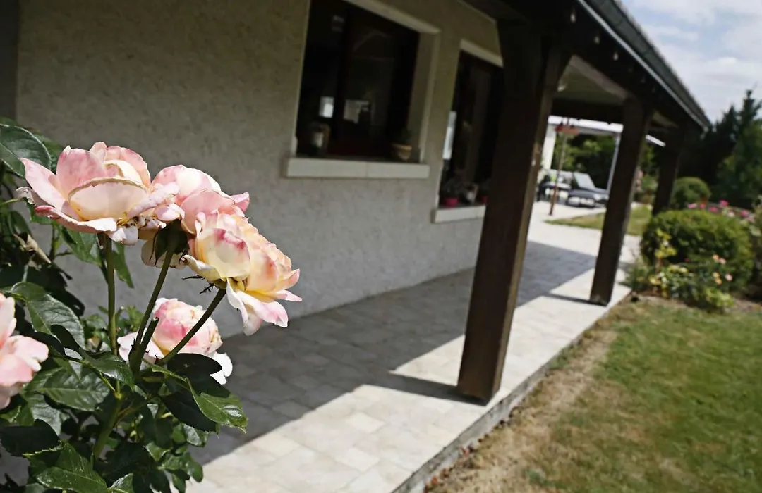 Le Clos Leonard-1